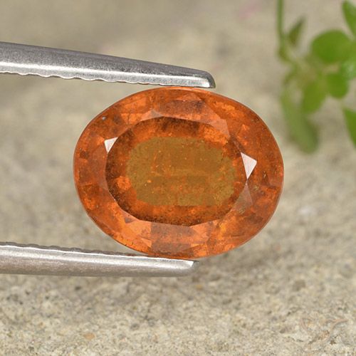 1.80ct 자연스러운 미디엄 오렌지 헤소나이트 가넷, 타원형, VS-SI