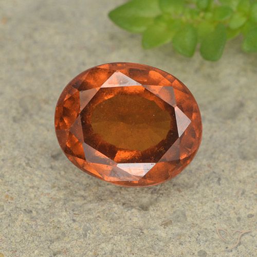 2.70ct 자연스러운 딥 오렌지 헤소나이트 가넷, 타원형, VS-SI