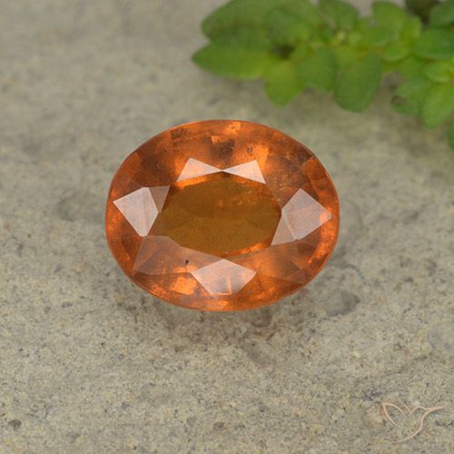 2.05ct 자연스러운 딥 오렌지 헤소나이트 가넷, 타원형, VS-SI