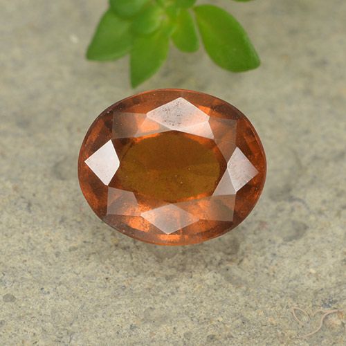 2.10ct 자연스러운 미디엄 다크 오렌지 헤소나이트 가넷, 타원형, VS-SI