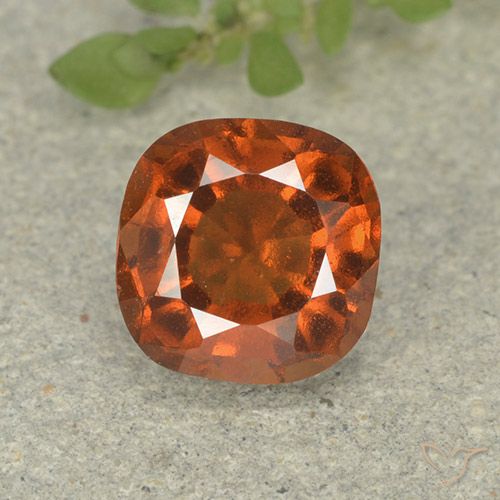 1.75ct 자연스러운 앰버 오렌지 헤소나이트 가넷, 방석, VS