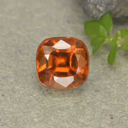1.71ct 자연스러운 노란 오렌지 헤소나이트 가넷, 방석, VVS-VS
