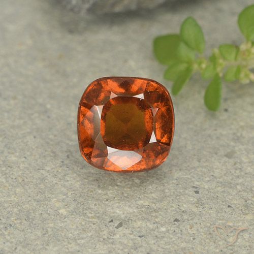 1.81ct 자연스러운 미디엄 다크 오렌지 헤소나이트 가넷, 방석, VVS-VS