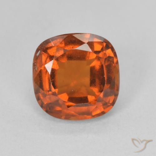 1.93ct 자연스러운 붉은 오렌지 헤소나이트 가넷, 방석, VS