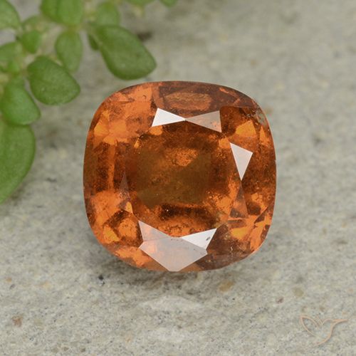 1.88ct 자연스러운 딥 오렌지 헤소나이트 가넷, 방석, VS-SI