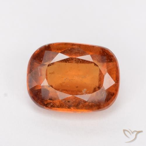 2.02ct 자연스러운 앰버 오렌지 헤소나이트 가넷, 방석, SI