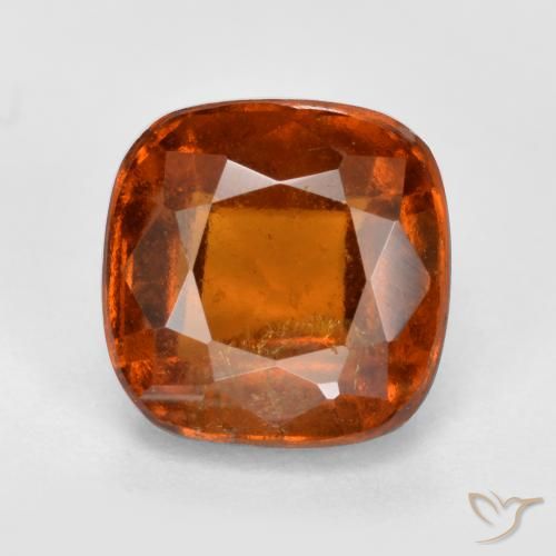2.33ct 자연스러운 앰버 오렌지 헤소나이트 가넷, 방석, SI