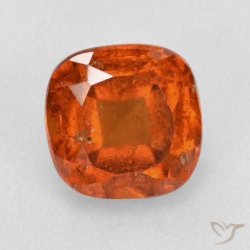 2.02ct 자연스러운 파이어 오렌지 헤소나이트 가넷, 방석, SI