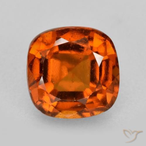 2.17ct 자연스러운 딥 오렌지 헤소나이트 가넷, 방석, VS