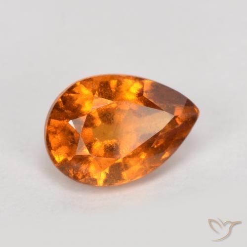 0.91ct 자연스러운 미디엄 다크 오렌지 헤소나이트 가넷, 배 모양, VS-SI