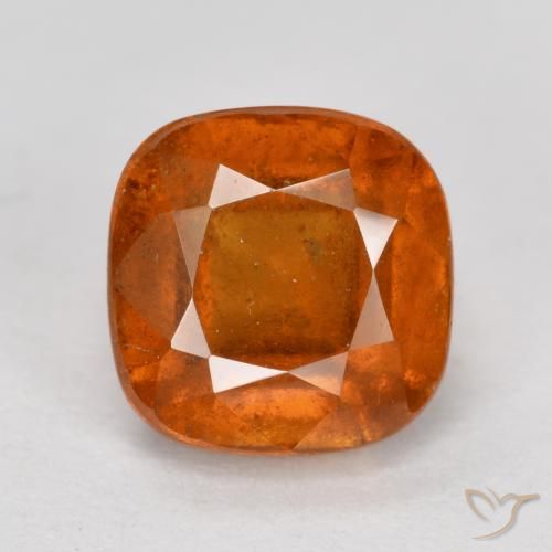 2.42ct 자연스러운 앰버 오렌지 헤소나이트 가넷, 방석, SI