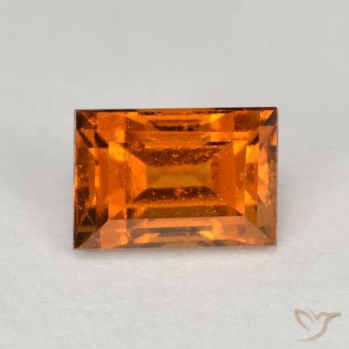 1.14ct 자연스러운 미디엄 다크 오렌지 헤소나이트 가넷, 바게트, VS