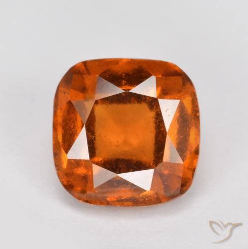 2.05ct 자연스러운 앰버 오렌지 헤소나이트 가넷, 방석, VS