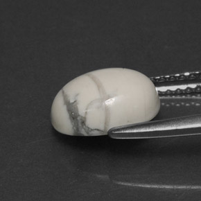 2.24캐럿 천연 회백색 하울라이트, 타원형 컷, 9.2×7.4 mm, 불투명체