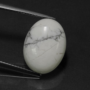 7.96캐럿 천연 회백색 하울라이트, 타원형 컷, 16.3×12.2 mm, 불투명체