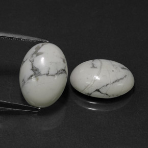 0.00캐럿 천연 회백색 하울라이트, 타원형, 불투명체