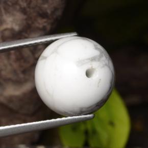 15.45캐럿 천연 회백색 하울라이트, 구 / 공, 불투명체