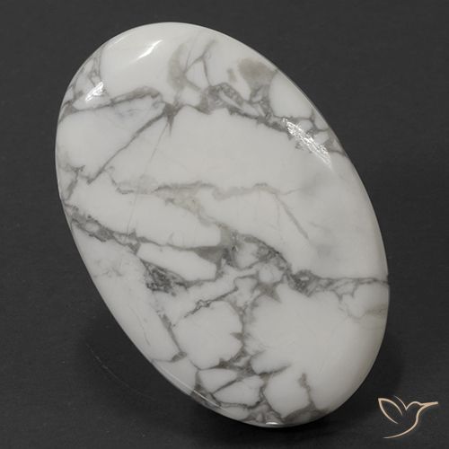 102.41ct 자연스러운 회백색 하울라이트, 타원형, 불투명체