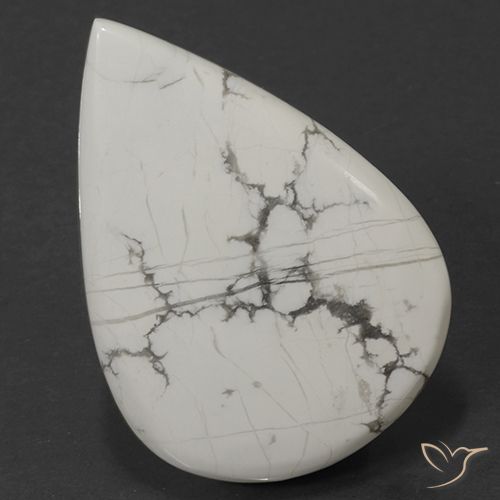 73.45ct 자연스러운 회백색 하울라이트, 배 모양, 불투명체