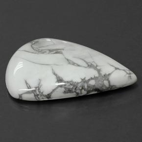 81.32캐럿 천연 여러 가지 빛깔의 흰색 하울라이트, 배 모양, 44.5×31.5 mm, 불투명체