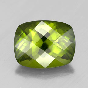 2.45캐럿 천연 올리브 그린 이도크레이스, 쿠션 컷, 9×7.1 mm, VS