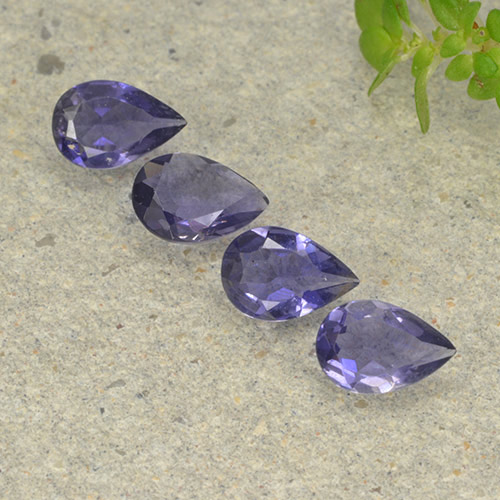1.05캐럿 천연 딥 퍼플 아이올라이트 보석, 배 모양, VS