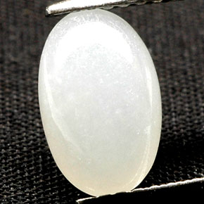 2.05캐럿 천연 화이트 경옥, 타원형 컷, 9.8×6.3 mm, 투명한