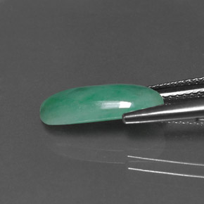 3.02캐럿 천연 녹색 비취, 타원형 컷, 불투명체
