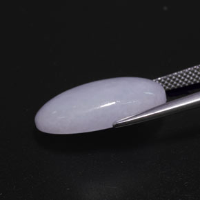 12.67캐럿 천연 라벤더 경옥, 타원형 컷, 18.9×11.8 mm, 불투명체