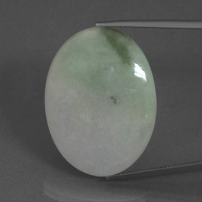 34.38캐럿 천연 파스텔 그린 경옥, 타원형 컷, 29.1×21.7 mm, 투명한