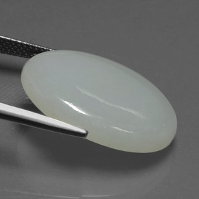 20.83캐럿 천연 회녹색 경옥, 타원형 컷, 23.3×17 mm, 투명한