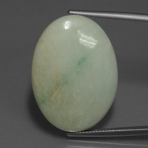 38.26캐럿 천연 그린 경옥, 타원형 컷, 29.4×21.5 mm, 불투명체