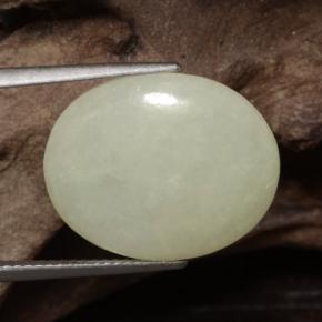 10.60캐럿 천연 칙칙한 황록색 경옥, 타원형 컷, 19×15.3 mm, 투명한
