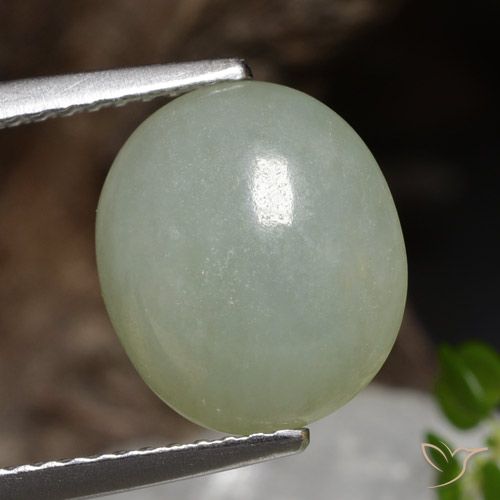 4.89ct 자연스러운 연한 초록색 비취, 타원형, 투명한