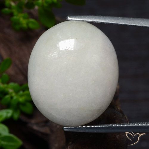 22.60ct 자연스러운 매우 밝은 회색 비취, 타원형, 투명한