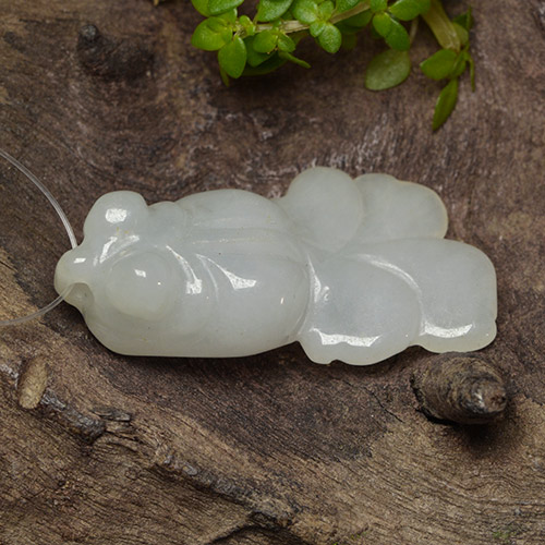21.06캐럿 천연 회백색 경옥, 멋진 모양, 28.8×15.8 mm, 투명한