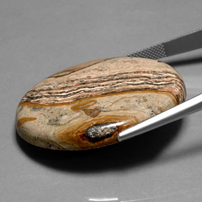 64.35캐럿 천연 멀티컬러 재스퍼, 타원형 컷, 38.2×32 mm, 불투명체