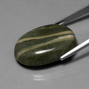 37.53캐럿 천연 멀티컬러 재스퍼, 타원형 컷, 26.8×19.7 mm, 불투명체