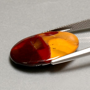 12.49캐럿 천연 다색 벽옥, 타원형 컷, 불투명체