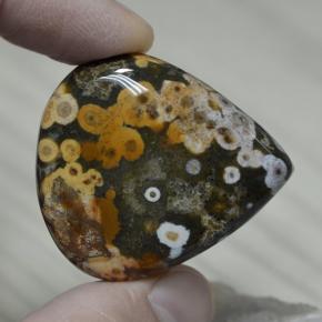 61.38캐럿 천연 멀티컬러 재스퍼, 배 모양, 34.1×31.1 mm, 불투명체