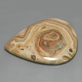 134.40캐럿 천연 다색 벽옥, 배 모양, 불투명체