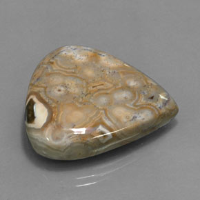 38.48캐럿 천연 다색 벽옥, 배 모양, 불투명체