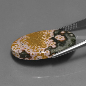 38.01캐럿 천연 다색 벽옥, 타원형 컷, 불투명체