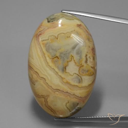 56.29ct 자연스러운 다색 벽옥, 타원형, 불투명체