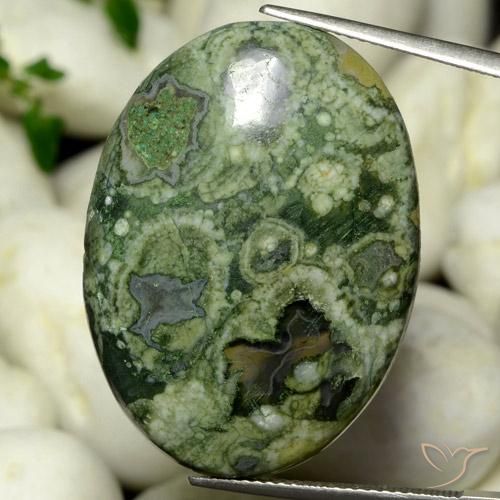 30.18ct 자연스러운 다색 벽옥, 타원형, 불투명체