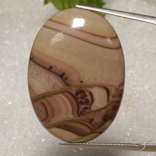 27.52ct 자연스러운 다색 벽옥, 타원형, 불투명체