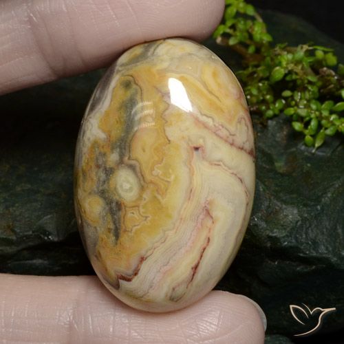 63.09ct 자연스러운 다색 벽옥, 타원형, 불투명체