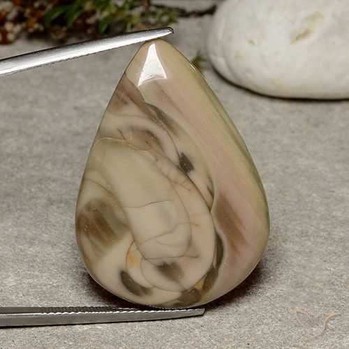 32.33ct 자연스러운 다색 벽옥, 배 모양, 불투명체