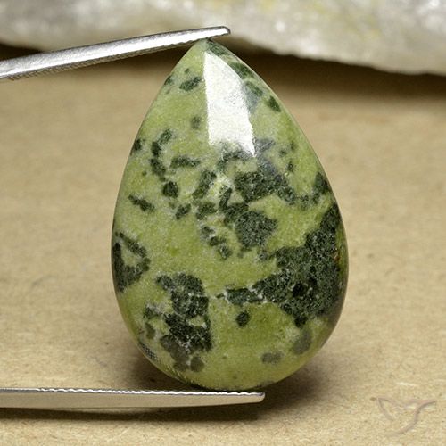 31.45ct 자연스러운 다색 벽옥, 배 모양, 불투명체