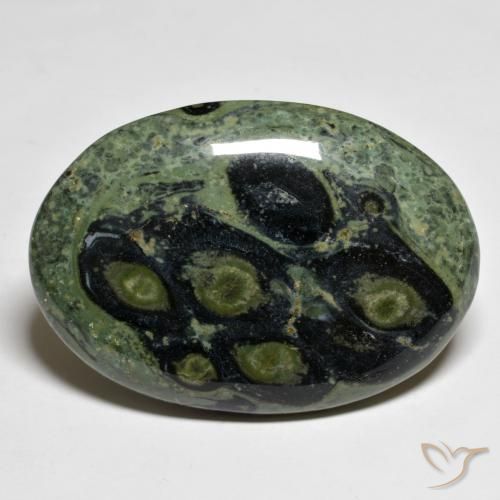 46.73ct 자연스러운 다색 벽옥, 타원형, 불투명체